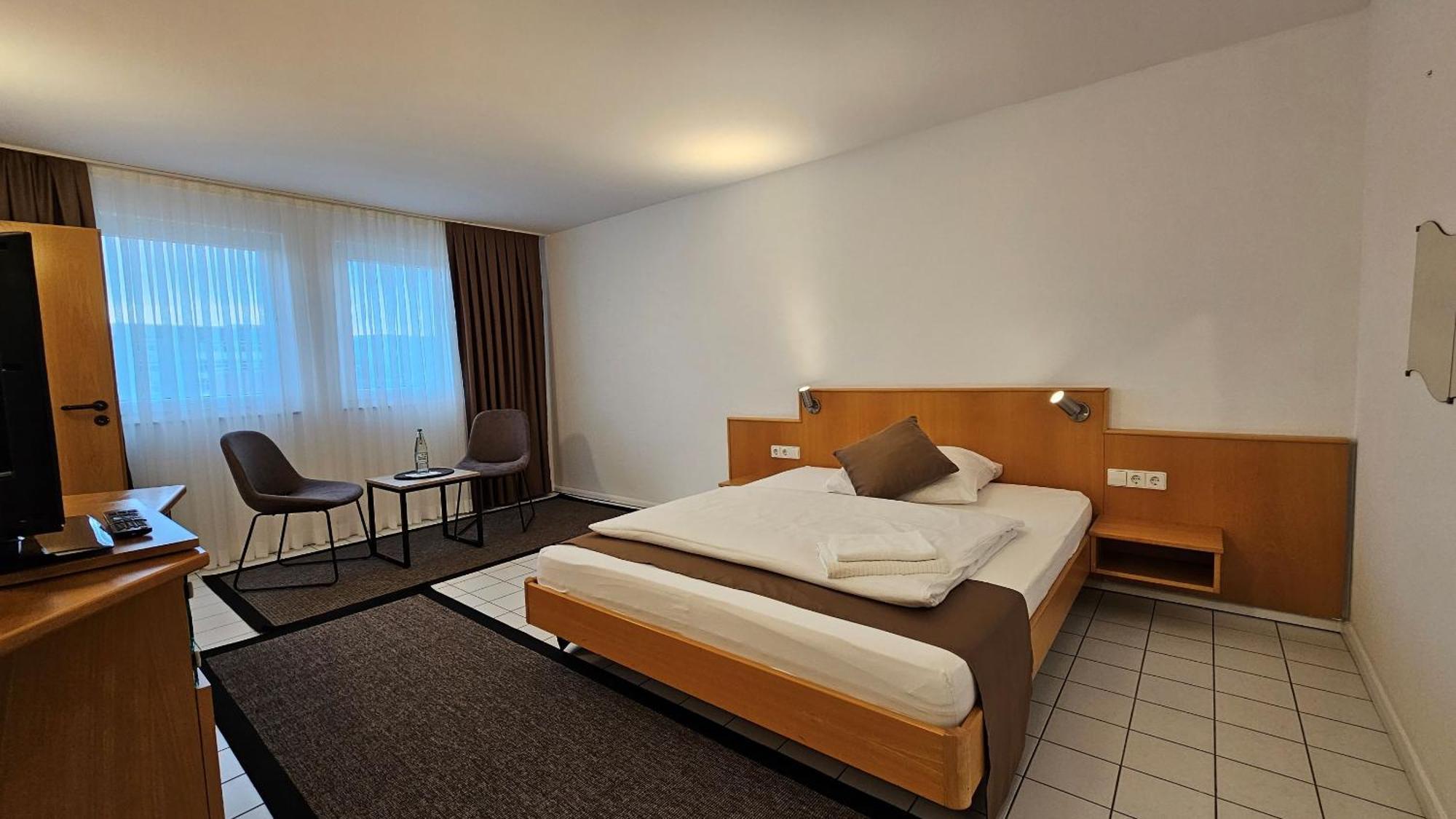 Elha Hotel Stuttgart Ngoại thất bức ảnh