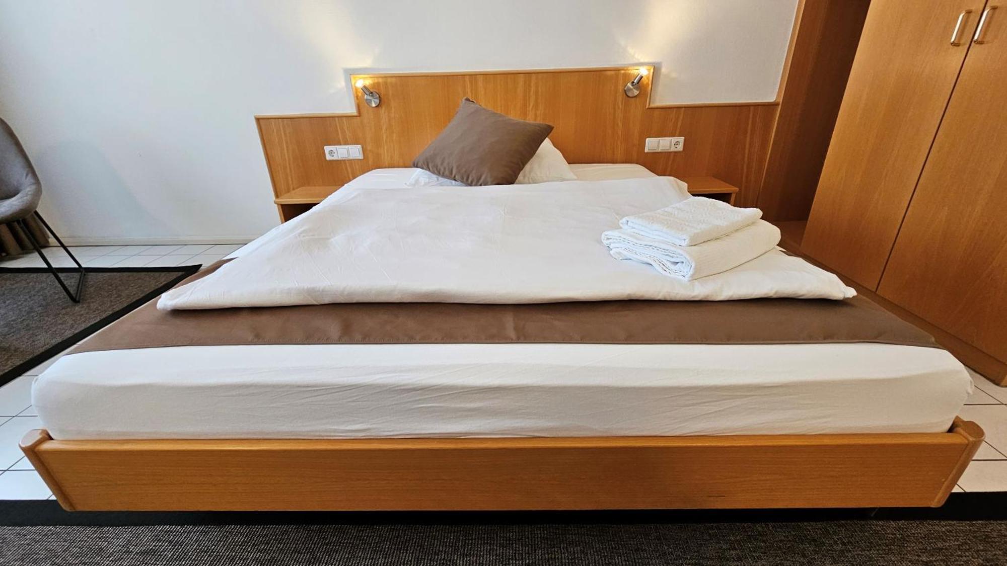 Elha Hotel Stuttgart Ngoại thất bức ảnh