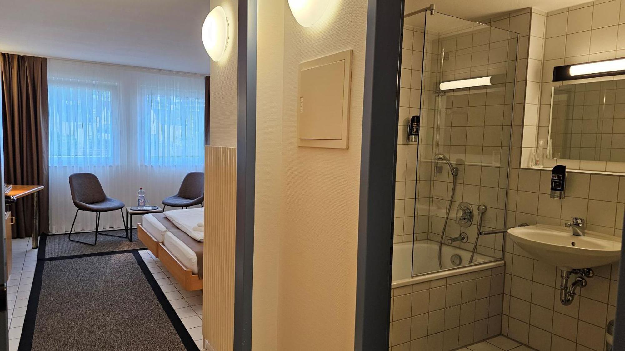Elha Hotel Stuttgart Ngoại thất bức ảnh